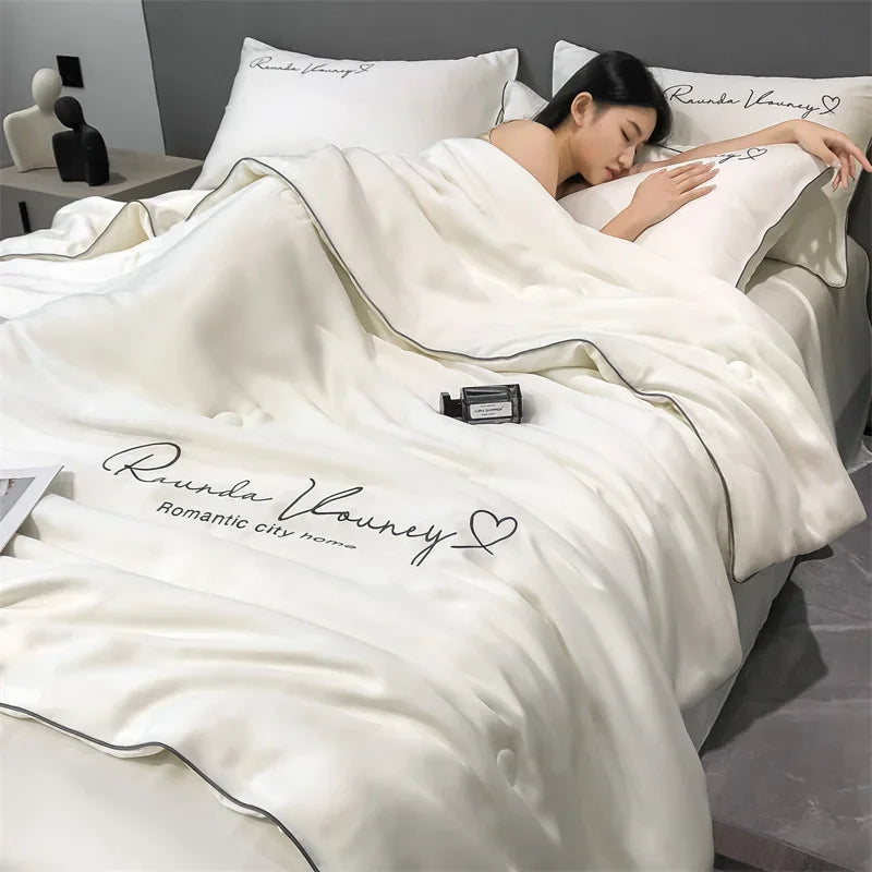 Luxurious Silk Quilt Set - SuperSoft