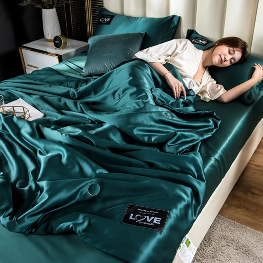 Luxurious Silk Comforter – SuperSoft