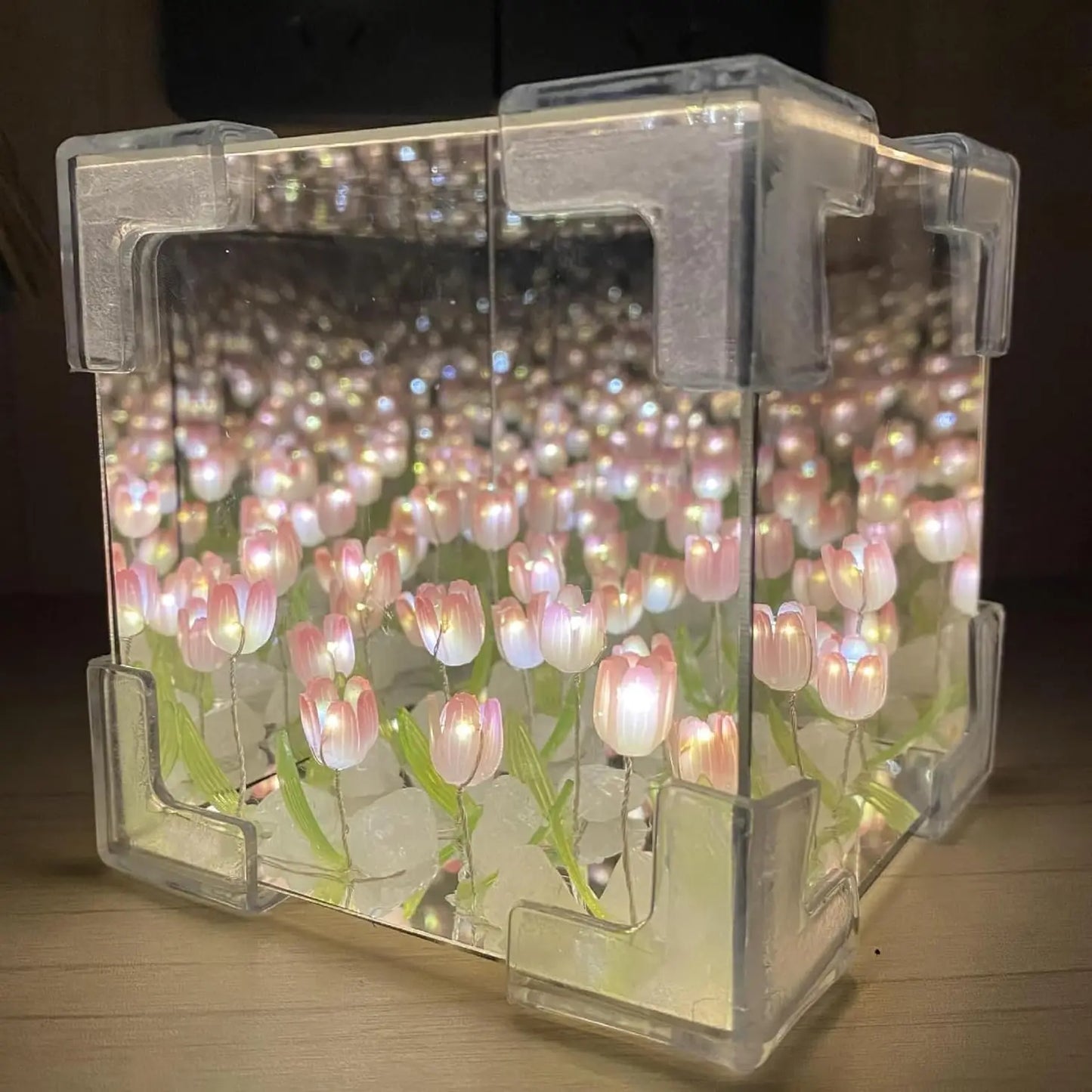 DIY - Decorative tulip cube
