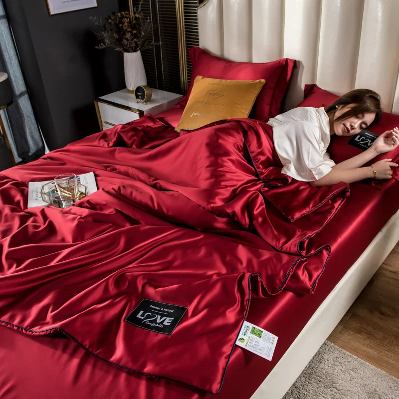 Luxurious Silk Comforter – SuperSoft